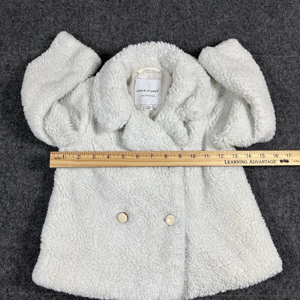Lot Of  3 Janie And Jack Girls Clothes Size 3/4 Teddy Coat,‎ Dress, And Shorts